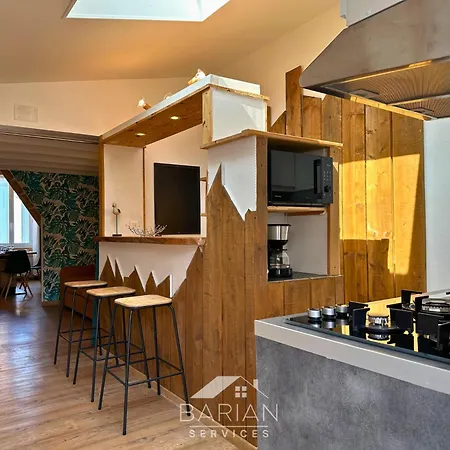 7min De La - Maison Typique - Cour Privative *