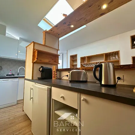 7min De La - Maison Typique - Cour Privative Casa vacanze