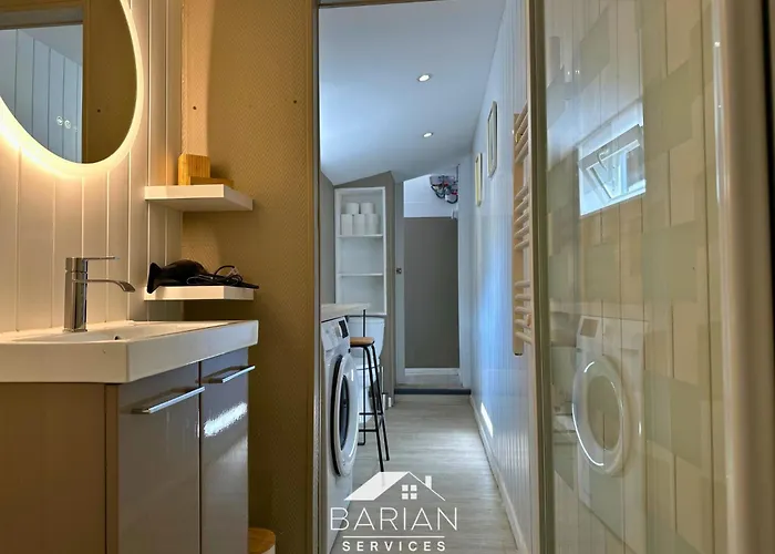 7min De La - Maison Typique - Cour Privative