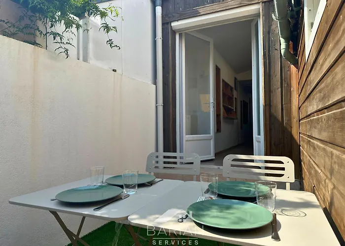 7min De La - Maison Typique - Cour Privative Vakantiehuis *